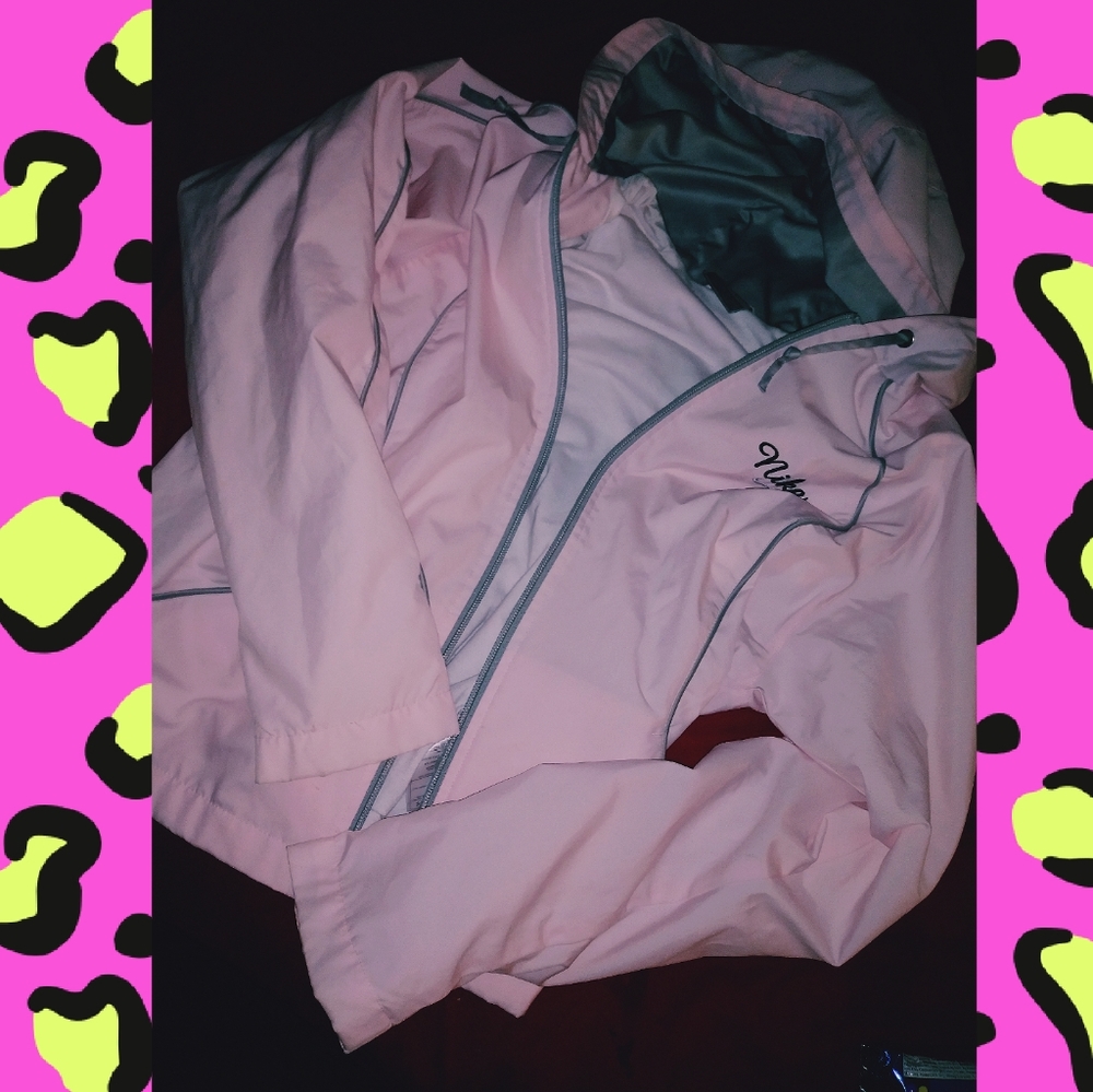 Pink & grey Nike jacket sz Sm. Nwot